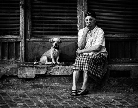 Lucian_Olteanu_femme_et_chien.jpg